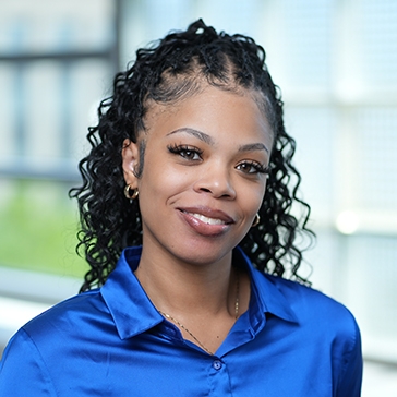 headshot of Shanee Scruggs