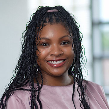 headshot of Zipporah Turnbull